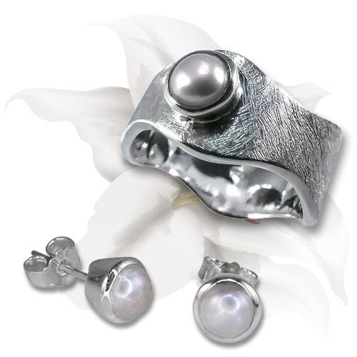 Anmutiger, eleganter Perlenschmuck im zeitlosen Design - Entdecken Sie den Perlenschmuck von Aluna-Schmuckdesign