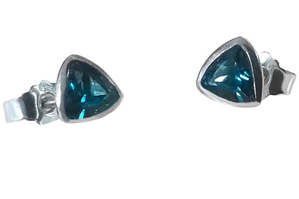 Ohrringe Ohrstecker Silber 925 mit Blautopas London-Blue facettiert Trillion 4  mm