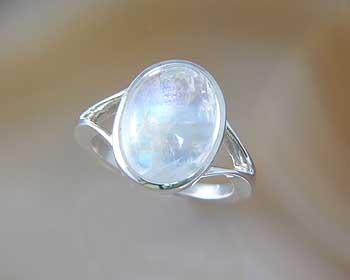 Ring Silber 925 mit Regenbogen-Mondstein oval 12x16 mm