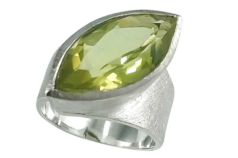 Ring Silber 925 mit Lemon-Citrin facettiert Navette 10x20 mm eismatt gebürstet