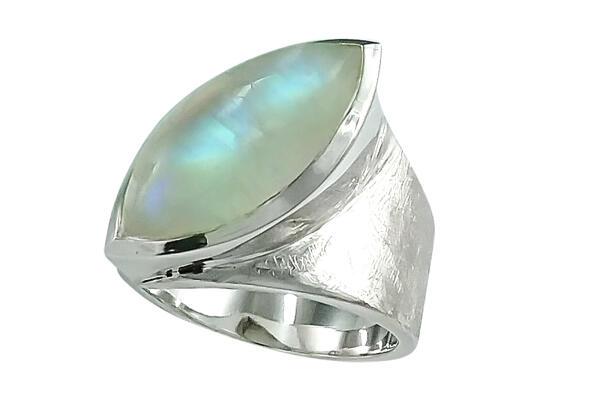 Ring Silber 925 mit Regenbogen-Mondstein Navette 10x20 mm Cabochon eismatt gebürstet