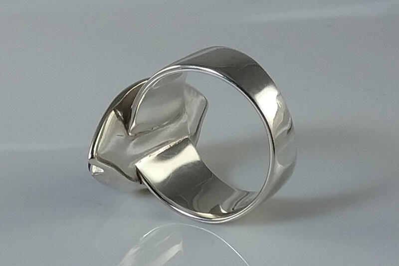 Ring Silber 925 mit Lapislazuli Navette 10x20 mm eismatt gebürstet 19,0 mm