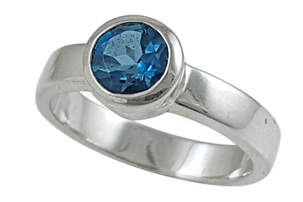 Ring Silber 925 mit Blautopas London-Blue rund im Facettenschliff 18,5 (58)