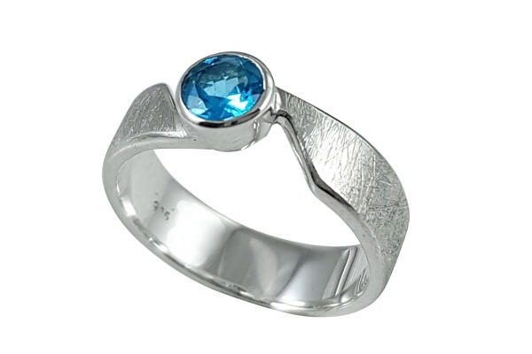 Ring Silber 925 mit Blautopas Swiss Blue  facettiert Bandring eismatt gebürstet 18,5 (58)