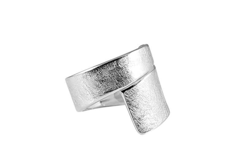 Ring *Aarany* Silber 925  Serie Kühle Eleganz eismatt gebürstet 17,8 (56)